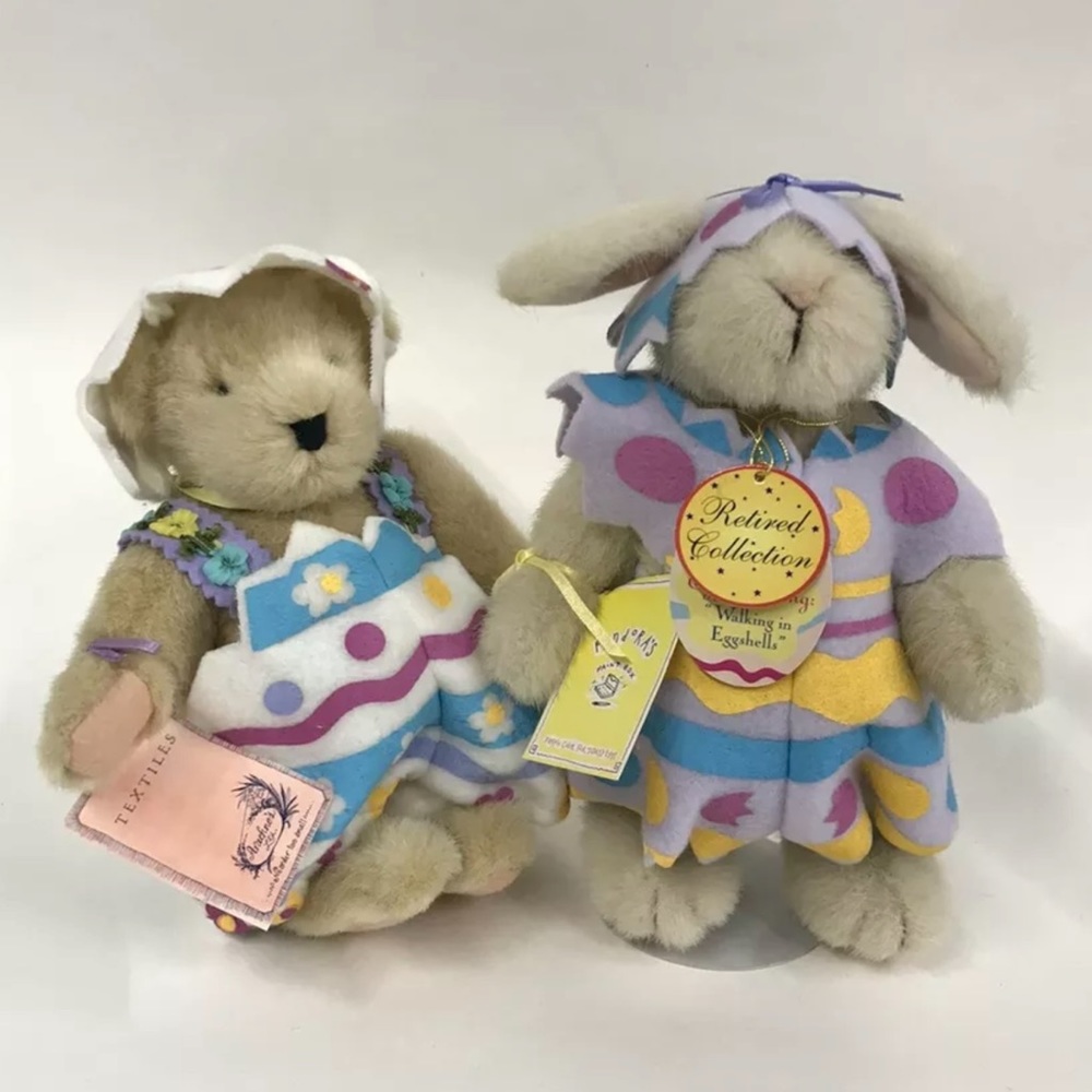 Vintage Muffy VanderBear The Egg Painting Collection. Muffy & Hoppy